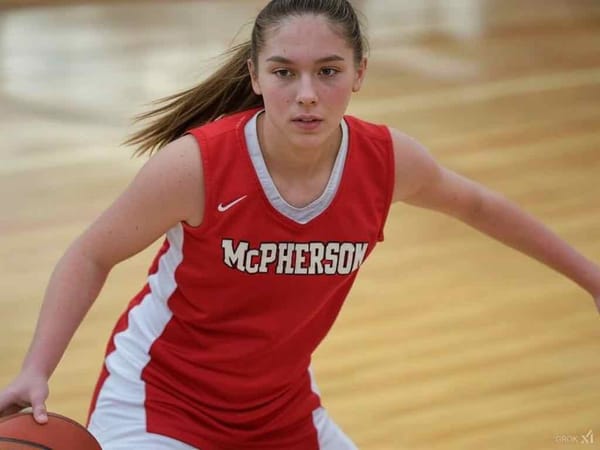 Lady Pups fall to Hutchinson 54-31